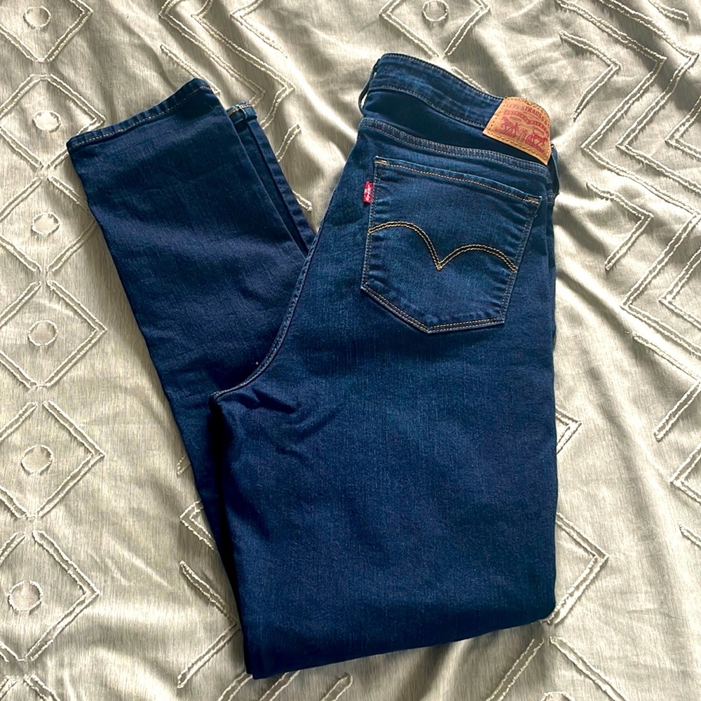 Levi jeans